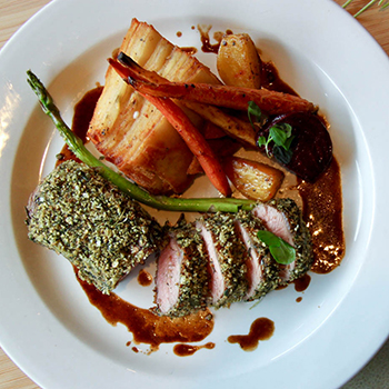 Mano's Restaurant & Lounge, Saskatoon, Saskatchewan