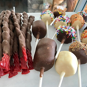 Fudgee worms and marshmallow pops from Penny's Fudge Factory, Pakenham, Ontario